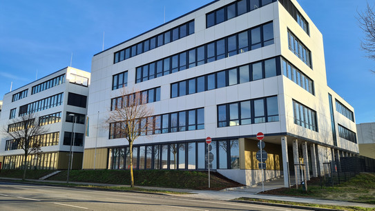 Gebäude Sebrathweg 7, Hinteransicht Interimsgebäude der Bibliothek am Sebrathweg 7, Hinteransicht